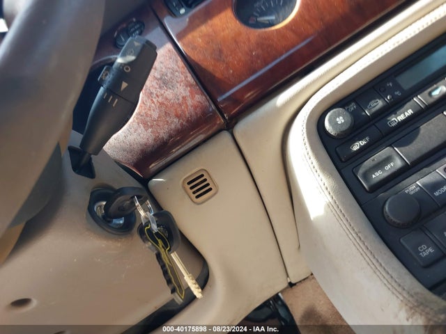 1999 JAGUAR XK8 SAJGX2045XC039069 Photo 10