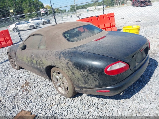 1999 JAGUAR XK8 SAJGX2045XC039069 Photo 2
