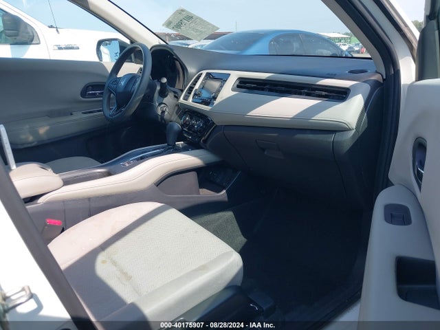 Honda HR-V LX 2016 3CZRU5H32GM752212 Image 5