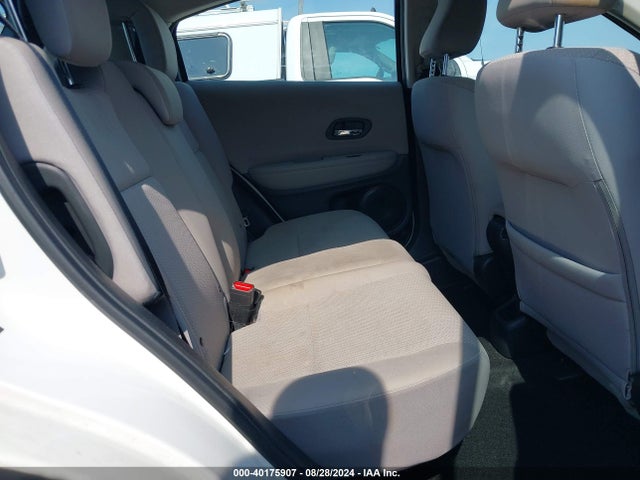 Honda HR-V LX 2016 3CZRU5H32GM752212 Image 8