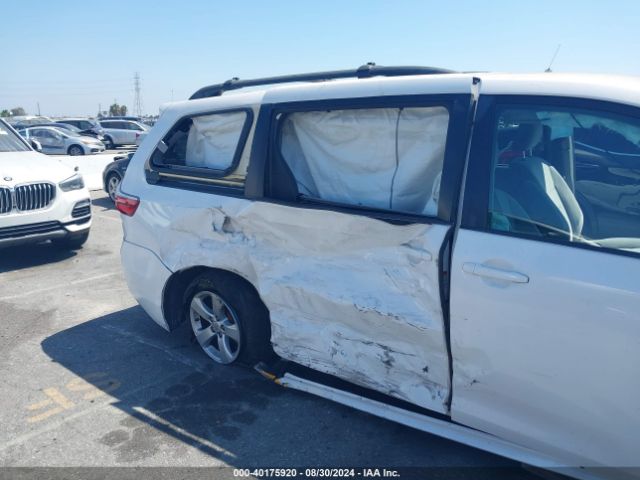 5TDKK3DC5FS617795 Toyota Sienna Le 8 Passenger