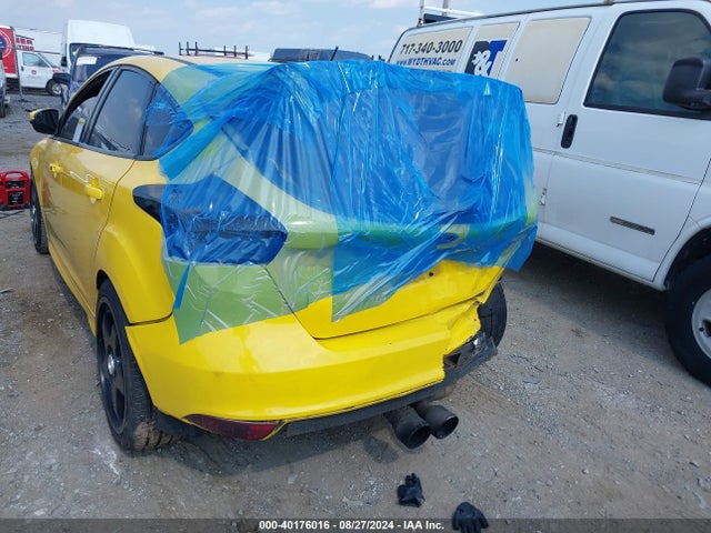 1FADP3L98JL329348 Ford FOCUS ST