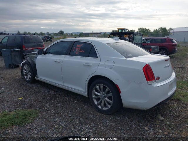 Chrysler 300 Anniversary Edition 2016 2C3CCARG9GH304948 Image 3