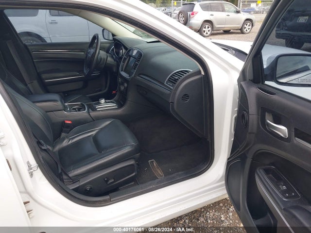 Chrysler 300 Anniversary Edition 2016 2C3CCARG9GH304948 Image 5