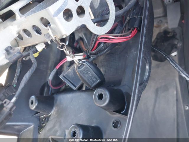 2015 POLARIS SLINGSHOT 57XAAPFA5F5106571 Photo 10