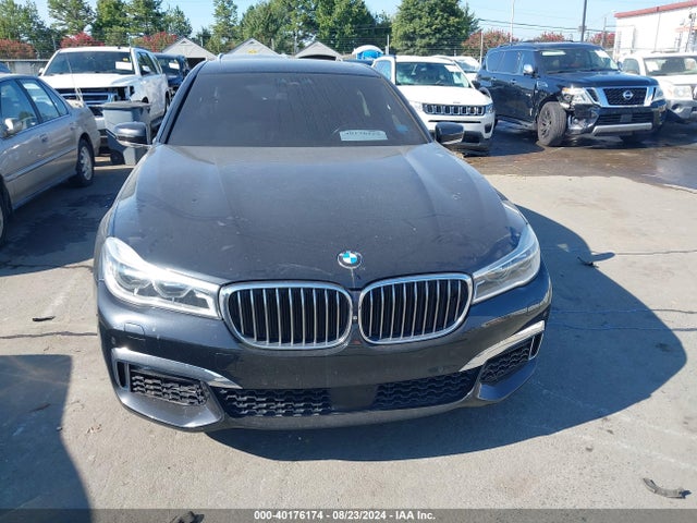 BMW 750i Xdrive 2016 WBA7F2C54GG418057 Image 13