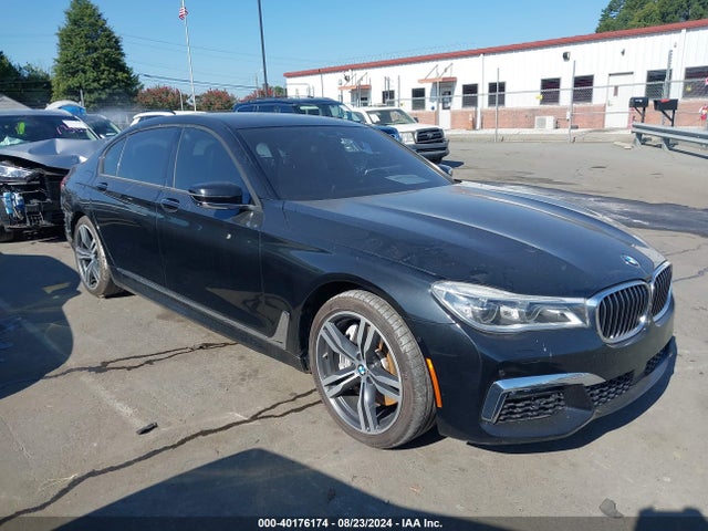 BMW 750i Xdrive 2016 WBA7F2C54GG418057 Image 14
