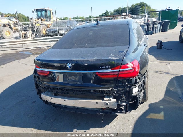 BMW 750i Xdrive 2016 WBA7F2C54GG418057 Image 17