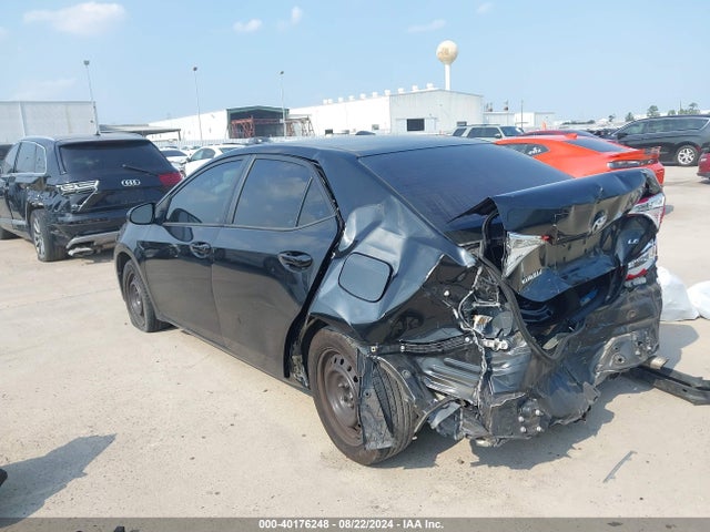 Toyota COROLLA LE 2016 5YFBURHE4GP492419 Image 3