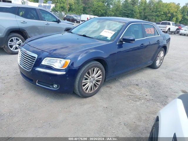 Chrysler 300 2014 2C3CCARG8EH144414 Image 2