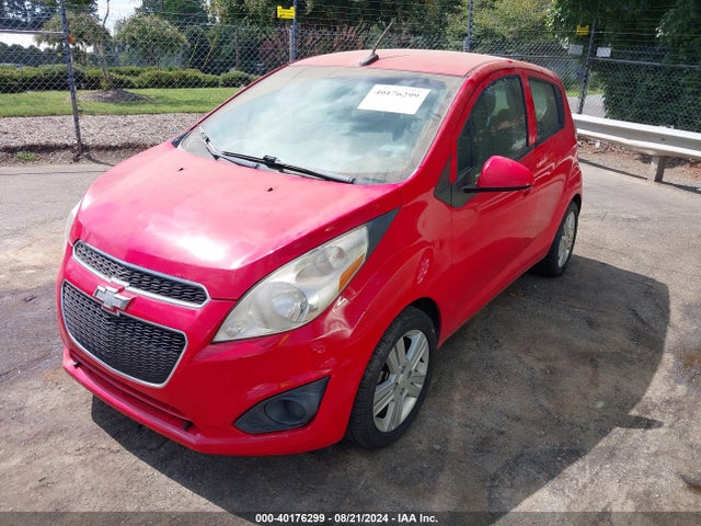 Chevrolet Spark 1lt Auto 2014 KL8CD6S94EC536707 Image 2