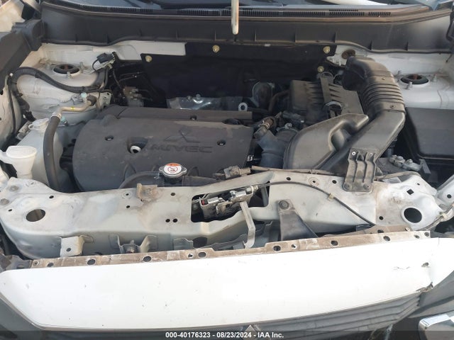 2017 MITSUBISHI OUTLANDER SPORT JA4AP3AU0HZ070084 Photo 9