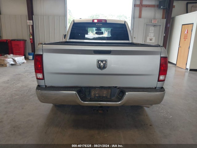1C6RR6FGXKS552687 RAM 1500 Classic Tradesman Quad Cab 4x2 6'4 Box