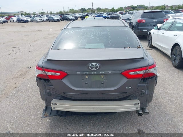 Toyota CAMRY SE 2018 4T1B11HK5JU155814 Image 16