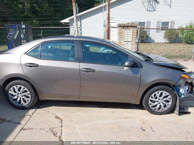 Toyota COROLLA LE 2018 2T1BURHE2JC108757 Image 14