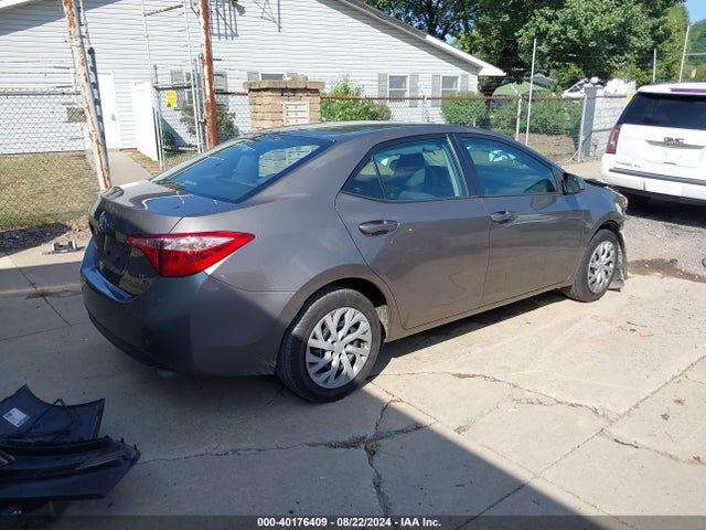 Toyota COROLLA LE 2018 2T1BURHE2JC108757 Image 4