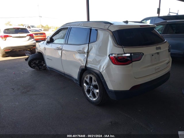 3C4NJCCB2JT407033 Jeep Compass Limited Fwd