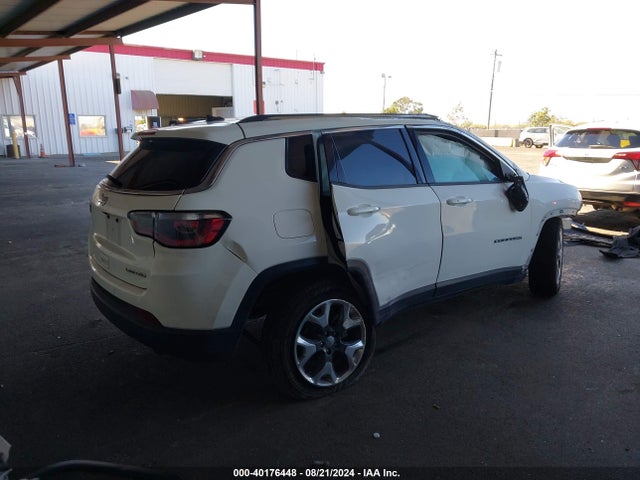 3C4NJCCB2JT407033 Jeep Compass Limited Fwd