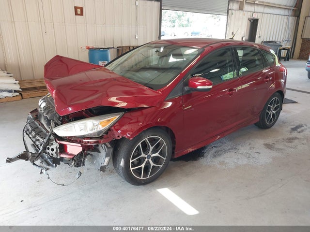 Ford FOCUS SE 2015 1FADP3K29FL360541 Image 2