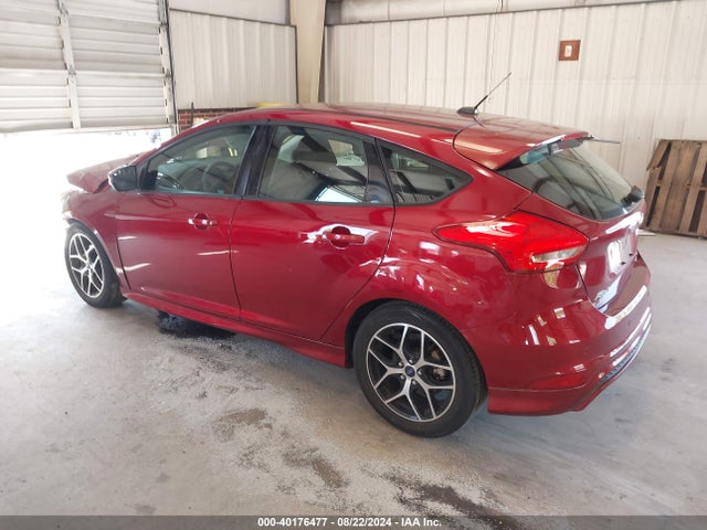 Ford FOCUS SE 2015 1FADP3K29FL360541 Image 3