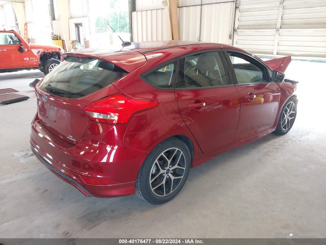 Ford FOCUS SE 2015 1FADP3K29FL360541 Image 4