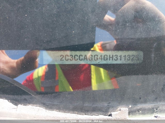 2C3CCAGG4GH311325 Chrysler 300 300s