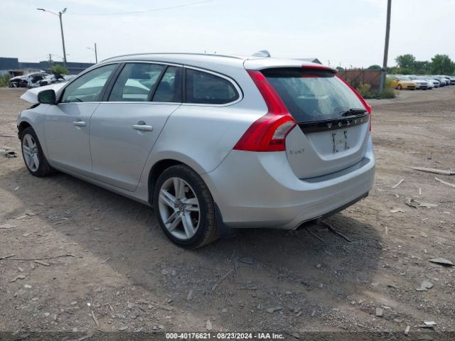 YV140MEB3F1197066 Volvo V60 T5 Premier