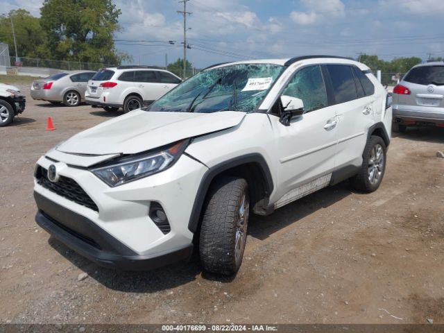 2T3A1RFVXMW143631 Toyota Rav4 Xle Premium