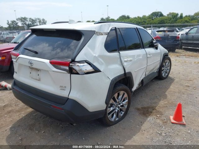 2T3A1RFVXMW143631 Toyota Rav4 Xle Premium