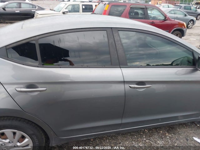 Hyundai ELANTRA SE 2019 5NPD74LF1KH489079 Image 12