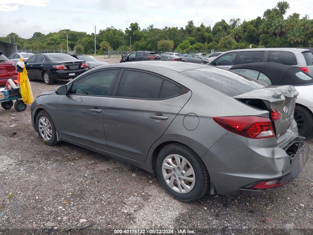 Hyundai ELANTRA SE 2019 5NPD74LF1KH489079 Image 3