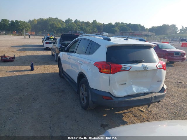 Toyota Rav4 Xle 2015 2T3WFREV4FW170285 Image 3
