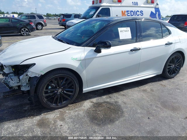Toyota CAMRY XSE 2024 4T1K61AK7RU257140 Image 2
