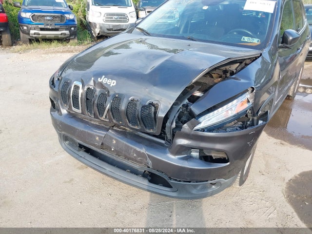 Jeep Cherokee Latitude 2015 1C4PJLCS8FW547775 Image 6