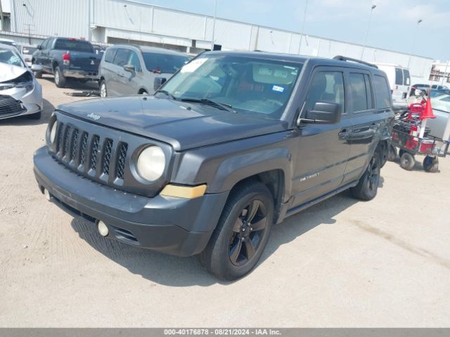 1C4NJPBB8ED726490 Jeep Patriot Sport