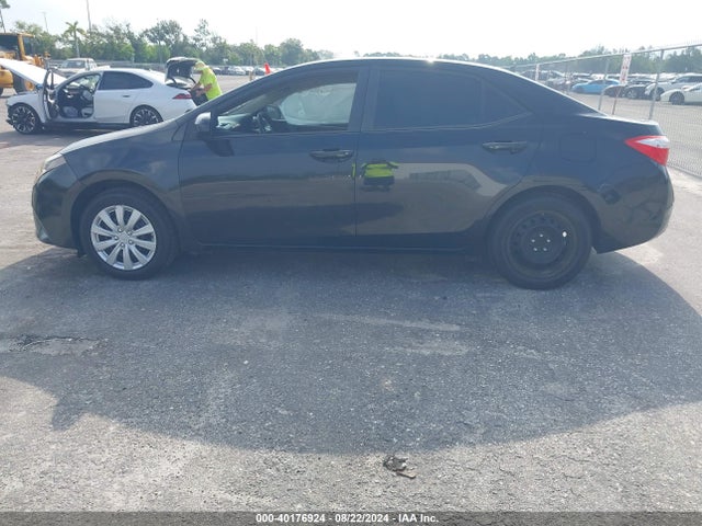Продаж на аукціоні авто 2015 Toyota Corolla Le, vin: 2T1BURHE9FC431002, номер лоту: 40176924