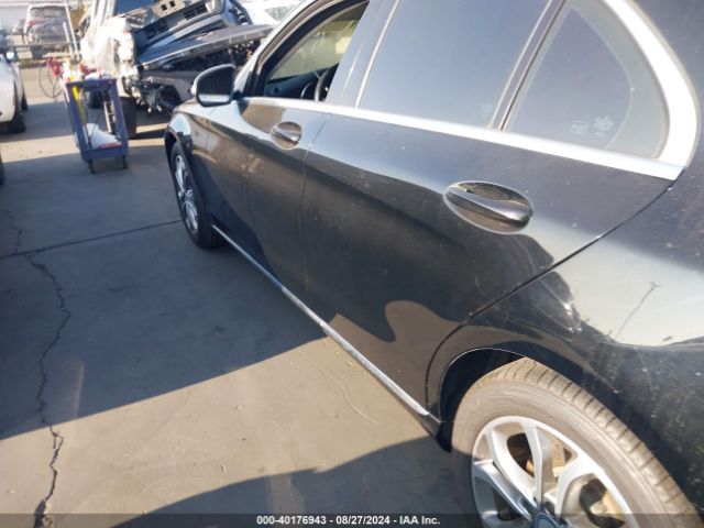 55SWF4JB8HU192988 Mercedes-Benz C 300 Luxury/sport