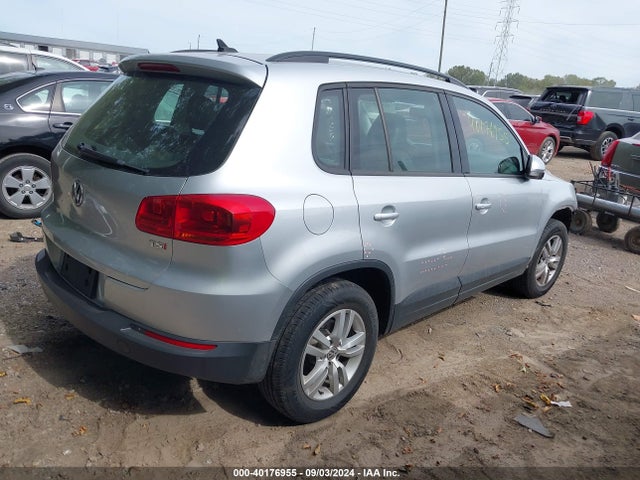 WVGAV7AX3HK024184 Volkswagen Tiguan 2.0t/2.0t S