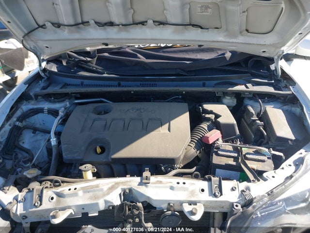 Toyota COROLLA SE 2017 5YFBURHE5HP599061 Image 10