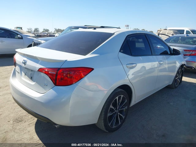 Toyota COROLLA SE 2017 5YFBURHE5HP599061 Image 4