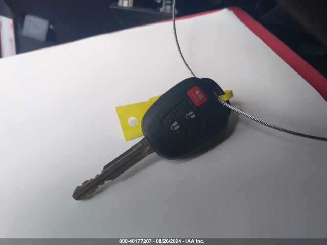 Toyota Rav4 Xle 2018 2T3WFREV1JW519265 Image 11