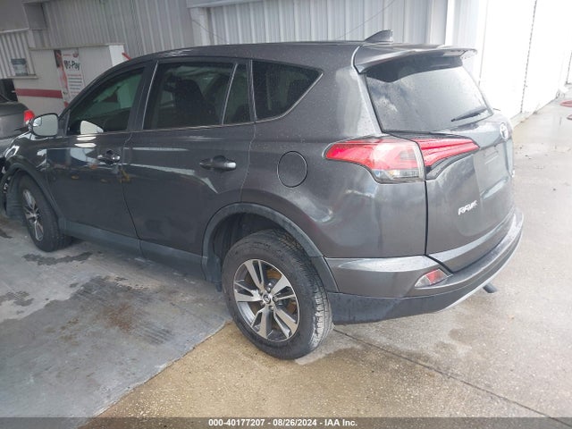 Toyota Rav4 Xle 2018 2T3WFREV1JW519265 Image 3
