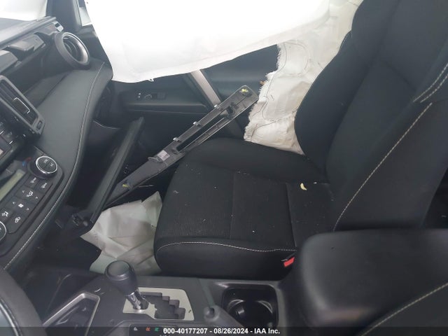 Toyota Rav4 Xle 2018 2T3WFREV1JW519265 Image 5