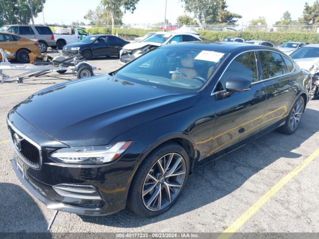 LVY982MK5JP030085 Volvo S90 T5 Momentum