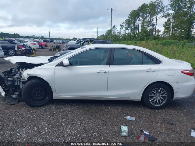 Toyota CAMRY LE 2015 4T1BF1FK6FU966405 Image 14