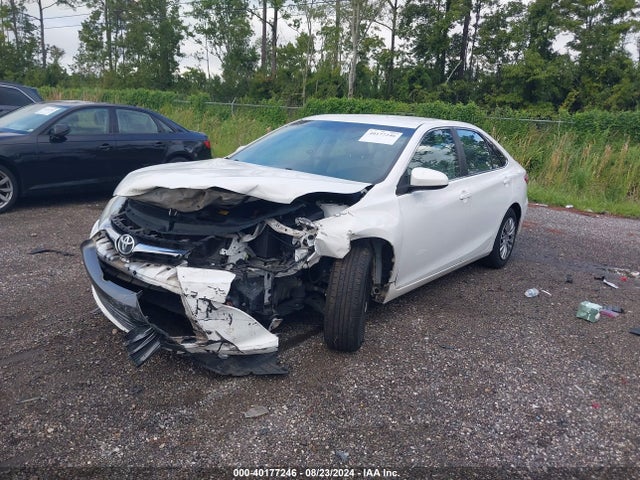 Toyota CAMRY LE 2015 4T1BF1FK6FU966405 Image 2