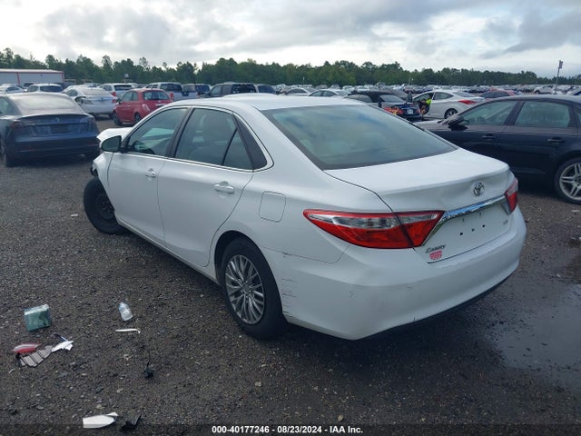 Toyota CAMRY LE 2015 4T1BF1FK6FU966405 Image 3