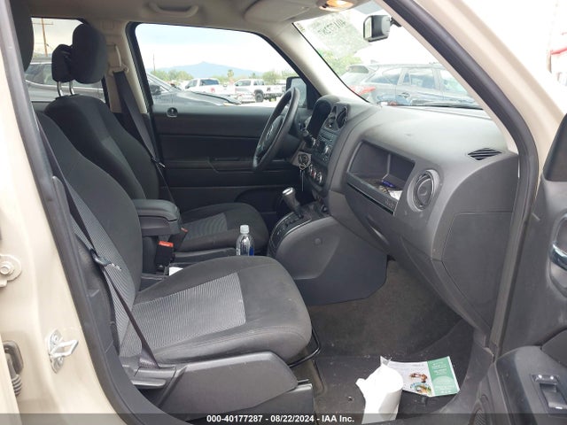 1C4NJPBB0GD776741 Jeep Patriot Sport