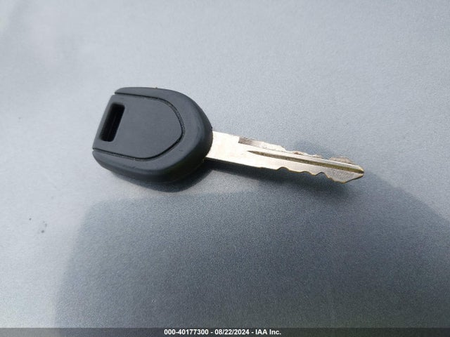 2001 MITSUBISHI ECLIPSE SPYDER 4A3AE55H81E002226 Photo 10