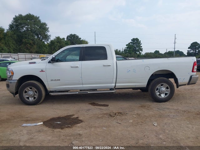 3C6UR5JL4NG365501 RAM 2500 Big Horn  4x4 8' Box
